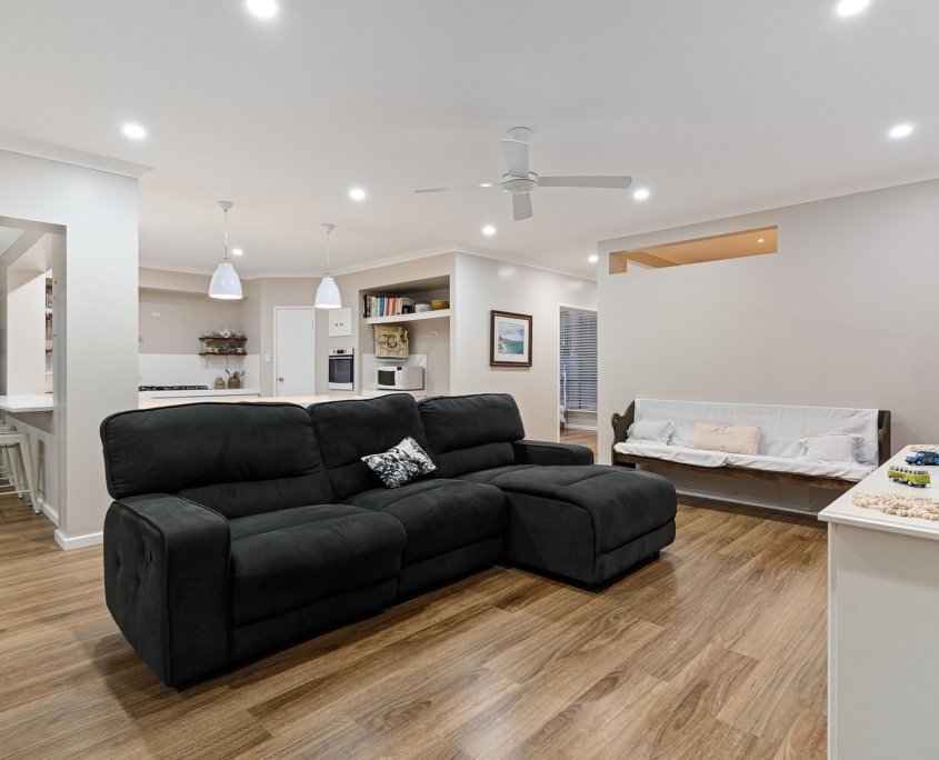 building-8323956_1920